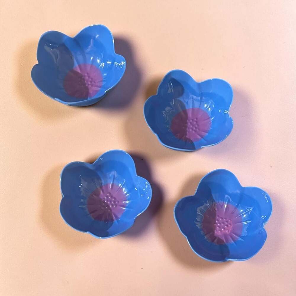 Room Essentials Blue and Purple Flower Shaped Melamine Bowls, Set of 4